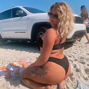 Meet your Posher, Lacey